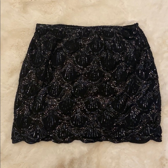 Dresses & Skirts - Sequin skirt